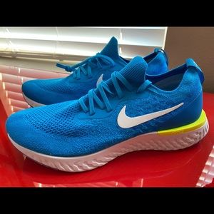 Nike Epic React Flyknit Mens Sz 11